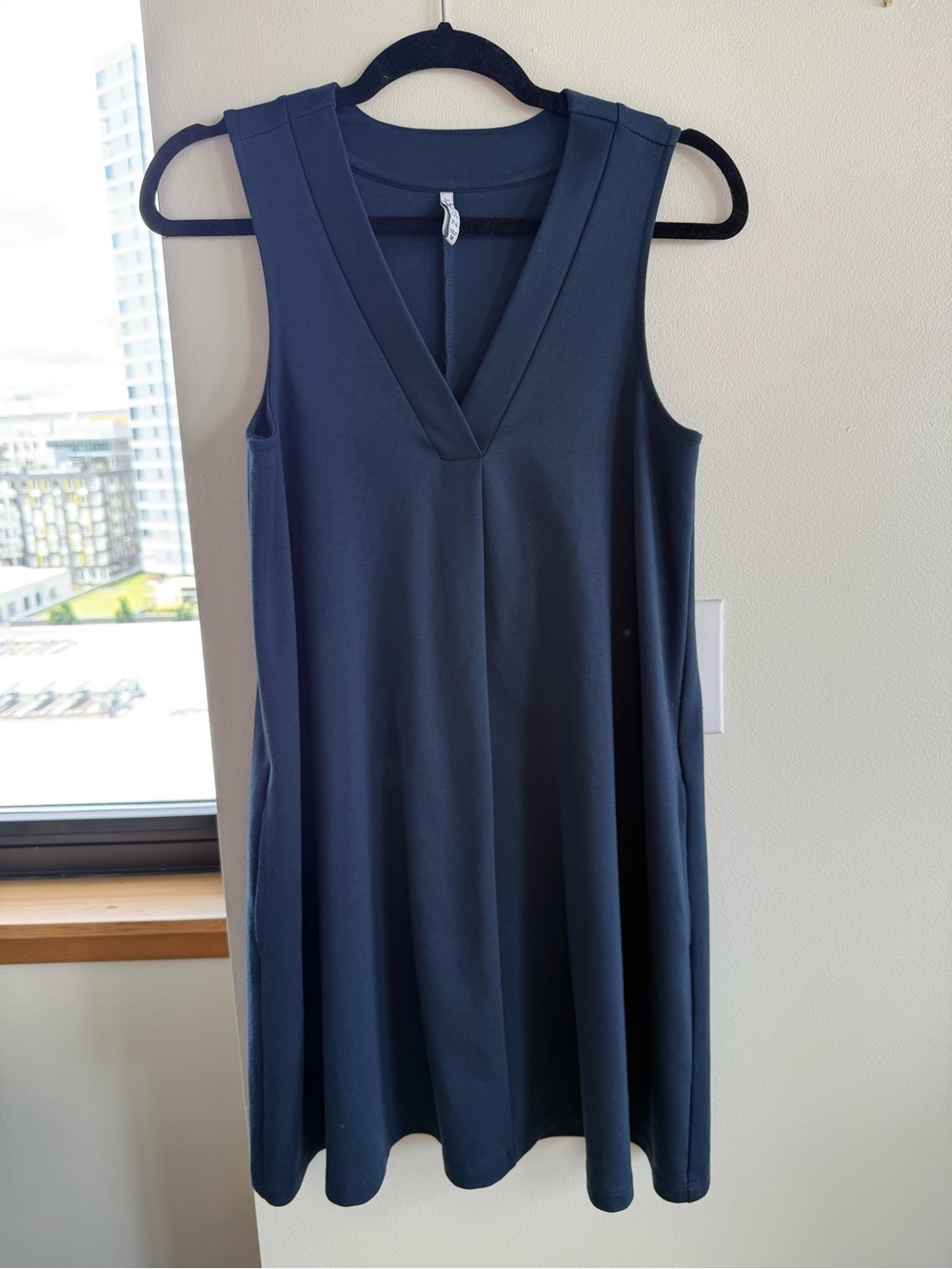 Z Supply Sleeveless V-Neck Shift Dress Navy Blue Size Medium